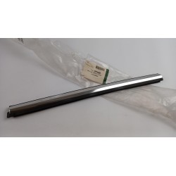 Pièce pour JAGUAR - Seal, Door Window C2P16465