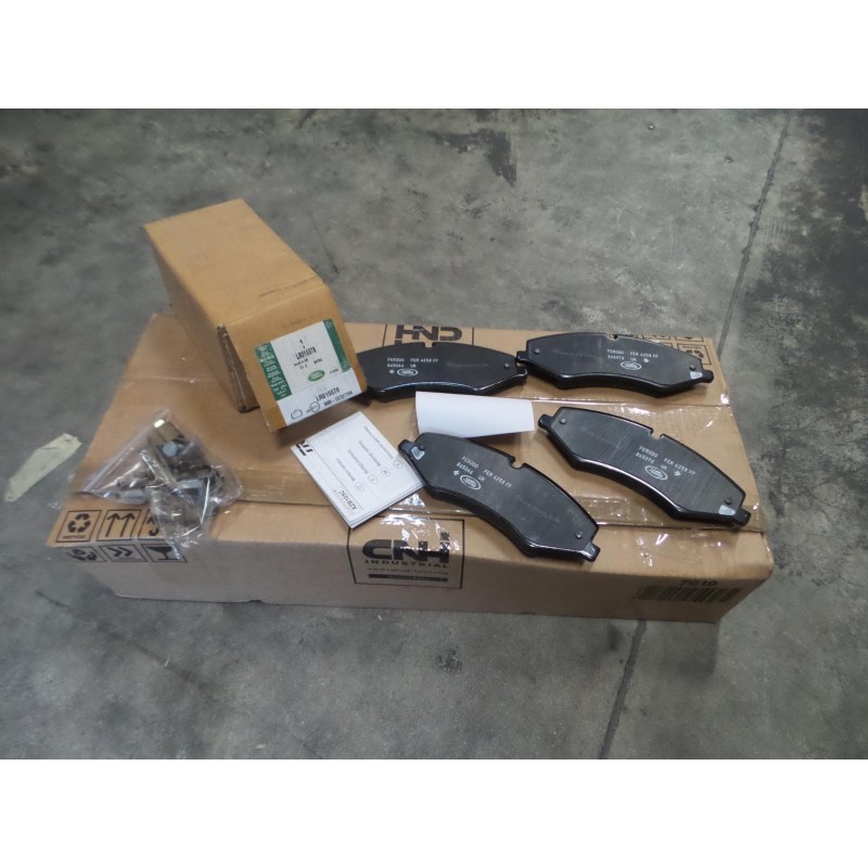 Pièce pour LAND ROVER - Brake Pad Set LR015578