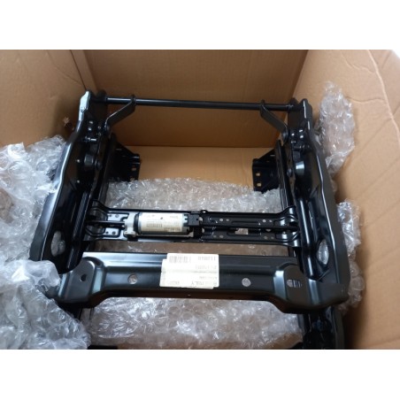 Pièce pour LAND ROVER - Frame LR023366