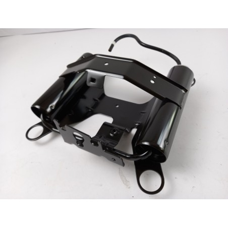 Pièce pour LAND ROVER - Bracket RQU500690