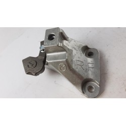 Pièce pour MAZDA - Bracket, Engine Mounting BBL33908YC