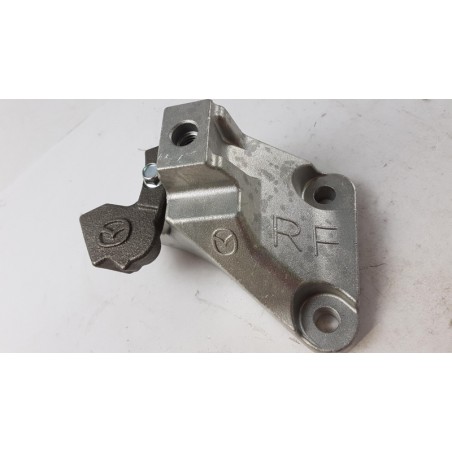 Pièce pour MAZDA - Bracket, Engine Mounting BBL33908YC