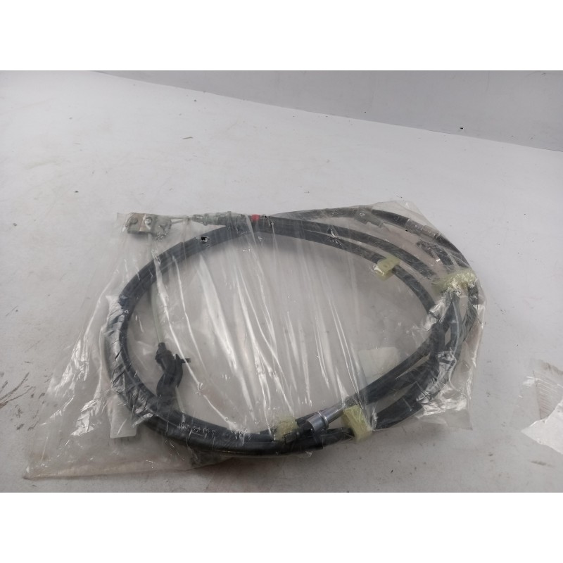Pièce pour MAZDA - Cable, Parking Brake BS3E44200G