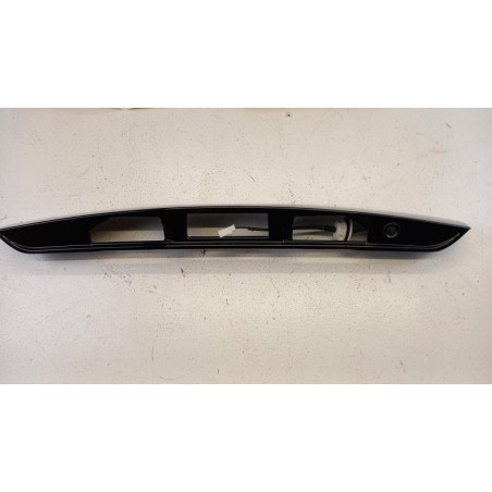 Pièce pour MAZDA - Trim, Luggage Compartment G5Y250810