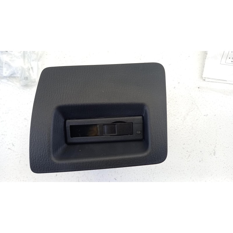 Pièce pour MAZDA - Navigation System KD5179EZXA