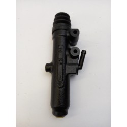 Pièce pour MERCEDES-BENZ - Master Cylinder, Clutch A0002958206