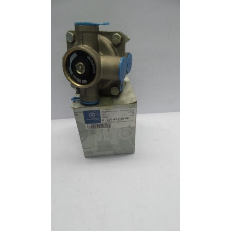 Pièce pour MERCEDES-BENZ - Relay Valve A0004296544
