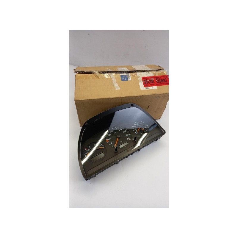 Pièce pour MERCEDES-BENZ - Instrument Cluster A0005429601