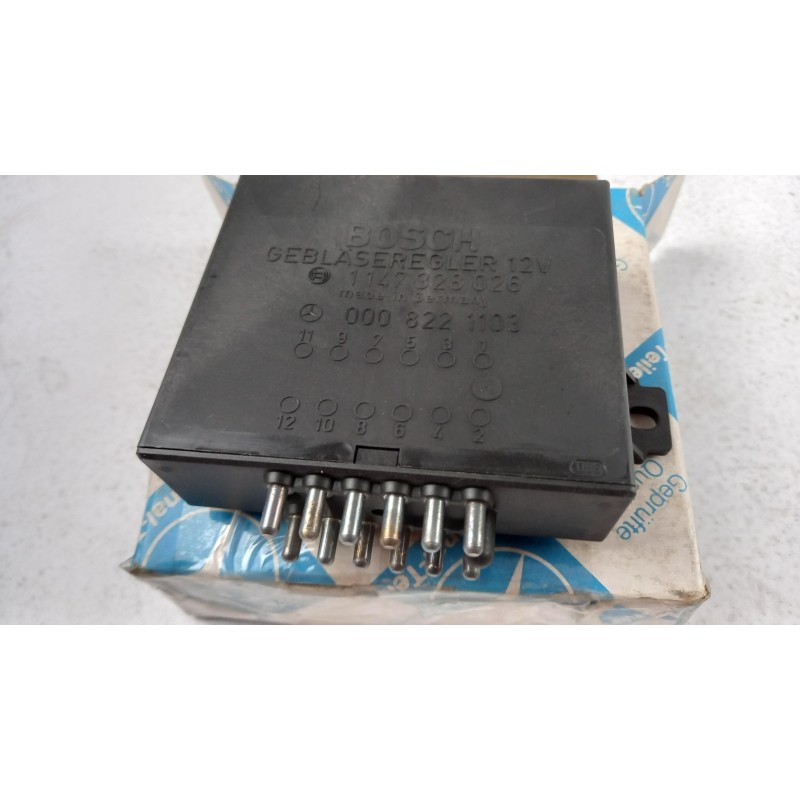 Pièce pour MERCEDES-BENZ - Control Unit, Air Conditioning A0008221103