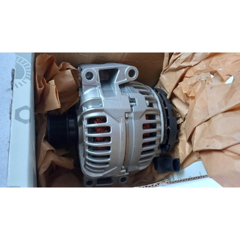 Pièce pour MERCEDES-BENZ - Alternator A000906110280
