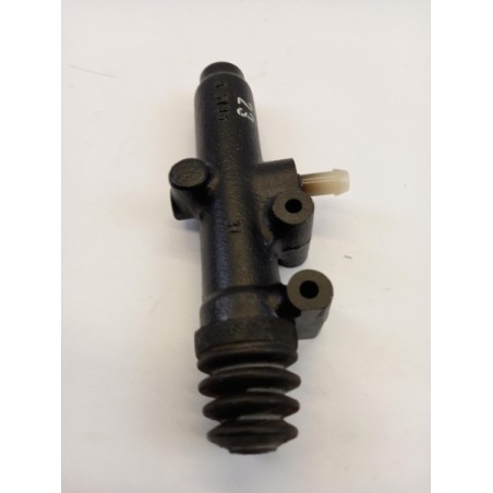Pièce pour MERCEDES-BENZ - Master Cylinder, Clutch A0012956006