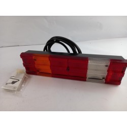 Pièce pour MERCEDES-BENZ - Combination Rearlight A0015404570
