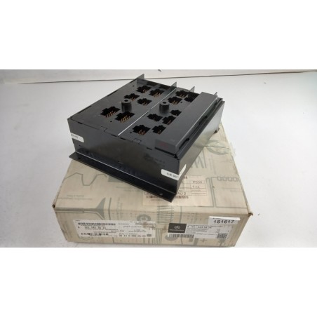 Pièce pour MERCEDES-BENZ - Fuse Box A0015433615
