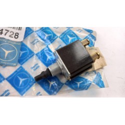 Pièce pour MERCEDES-BENZ - Plug A0015452411