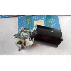 Pièce pour MERCEDES-BENZ - Wiper Motor A0018243001