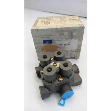 Pièce pour MERCEDES-BENZ - Multi-Circuit Protection Valve A002431730680