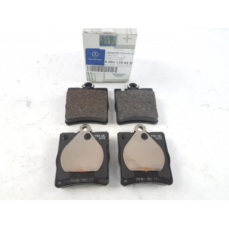 Pièce pour MERCEDES-BENZ - Brake Pad Set A003420522041