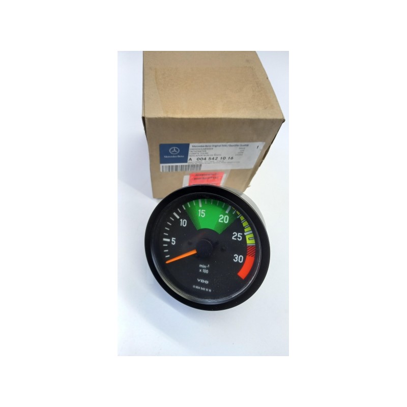 Pièce pour MERCEDES-BENZ - Sensor, Fuel Pressure A0045421016