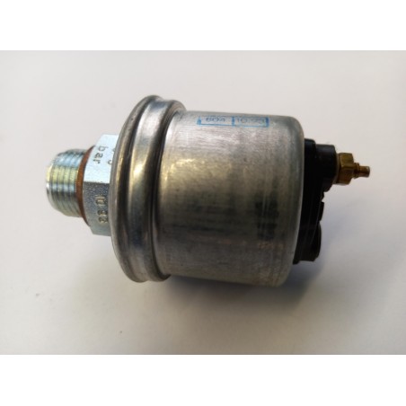 Pièce pour MERCEDES-BENZ - Sender Unit, Oil Pressure A0045424317