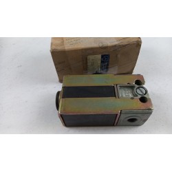 Pièce pour MERCEDES-BENZ - Solenoid Valve A0049975736