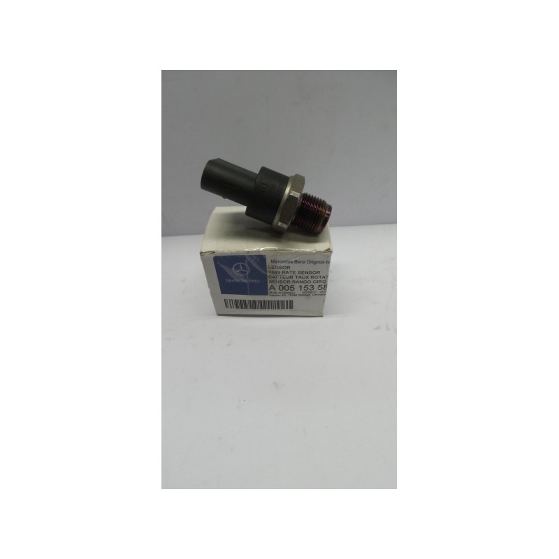 Pièce pour MERCEDES-BENZ - Sensor, Fuel Pressure A0051535828