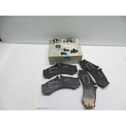 Pièce pour MERCEDES-BENZ - Brake Pad Set A0054208620
