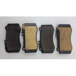Pièce pour MERCEDES-BENZ - Brake Pad Set A0074206320