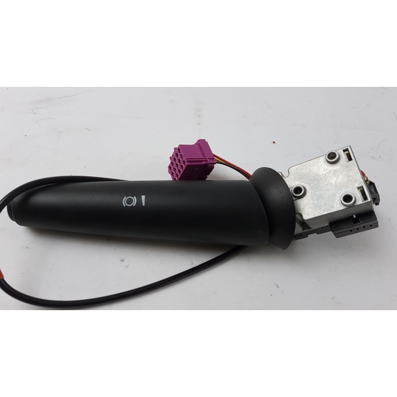 Pièce pour MERCEDES-BENZ - Steering Column Switch A00854504247C45