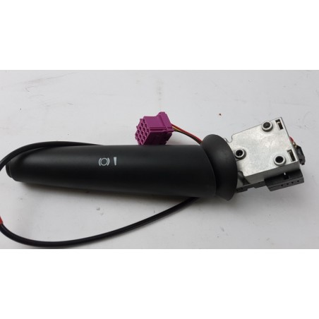 Pièce pour MERCEDES-BENZ - Steering Column Switch A00854504247C45