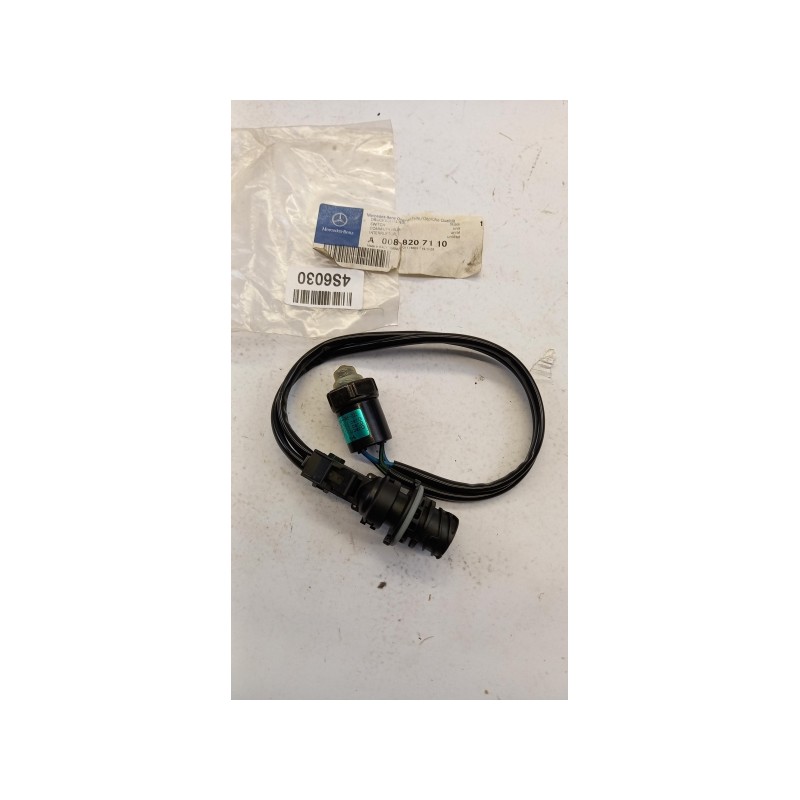 Pièce pour MERCEDES-BENZ - Pressure Switch, Air Conditioning A0088207110