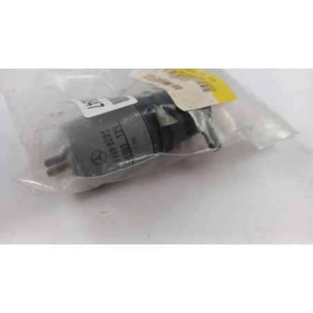 Pièce pour MERCEDES-BENZ - Water Pump, Window Cleaning A1408690221