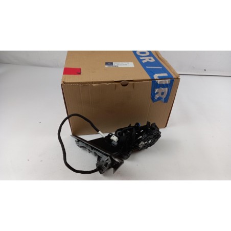 Pièce pour MERCEDES-BENZ - Holder, Outside Mirror A1568100276