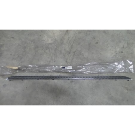 Pièce pour MERCEDES-BENZ - Trim/Protective Strip, Bumper A1648800624