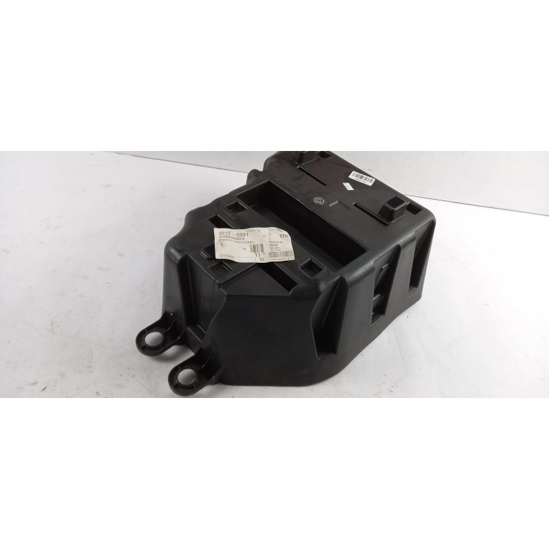 Pièce pour MERCEDES-BENZ - Holding Bracket A1665400024