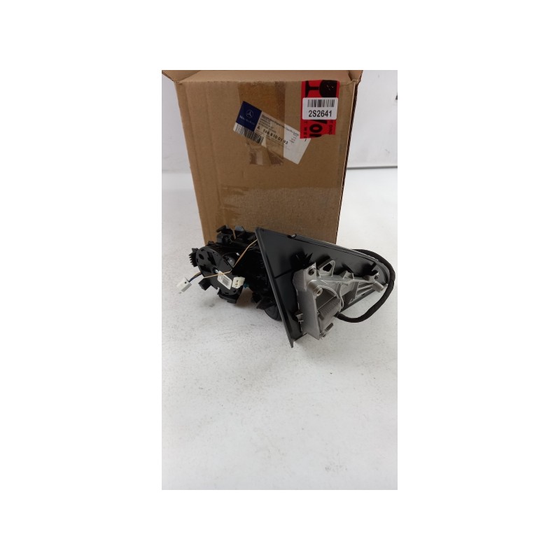 Pièce pour MERCEDES-BENZ - Holder, Outside Mirror A1668100193