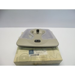 Pièce pour MERCEDES-BENZ - Interior Light A16882001018G69