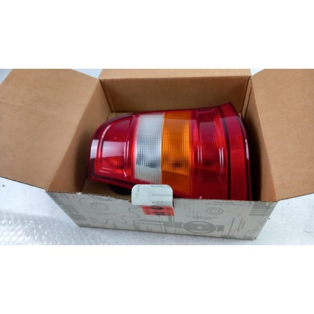Pièce pour MERCEDES-BENZ - Combination Rearlight A1688200164