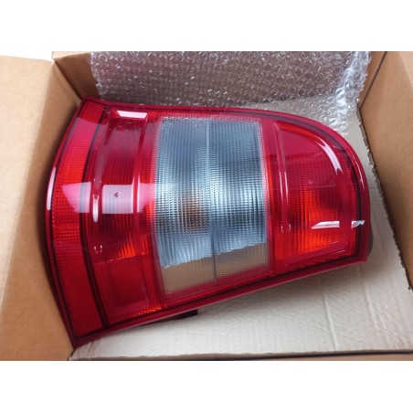 Pièce pour MERCEDES-BENZ - Tail Light A1688200664