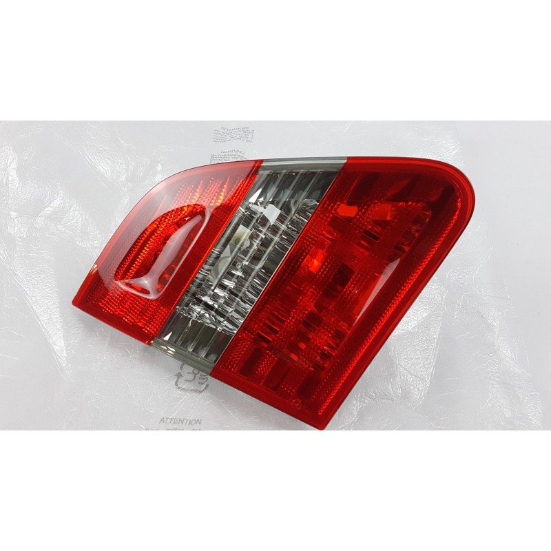 Pièce pour MERCEDES-BENZ - Combination Rearlight A1698201564