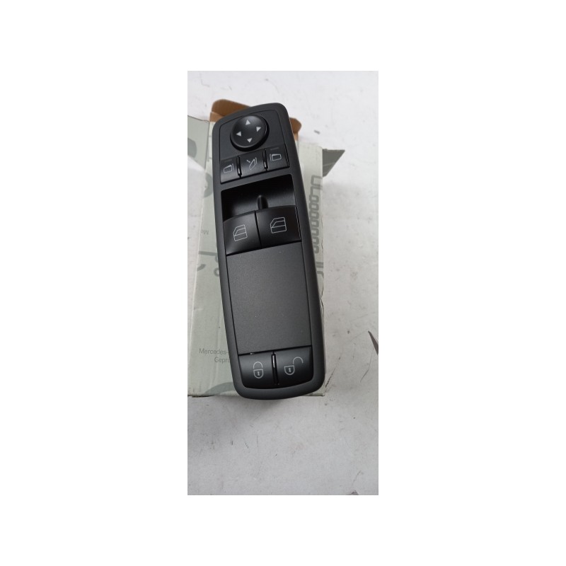 Pièce pour MERCEDES-BENZ - Switch, Window Lift & Mirror Adjustment A16982065109174