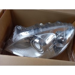 Pièce pour MERCEDES-BENZ - Headlight A1698206761