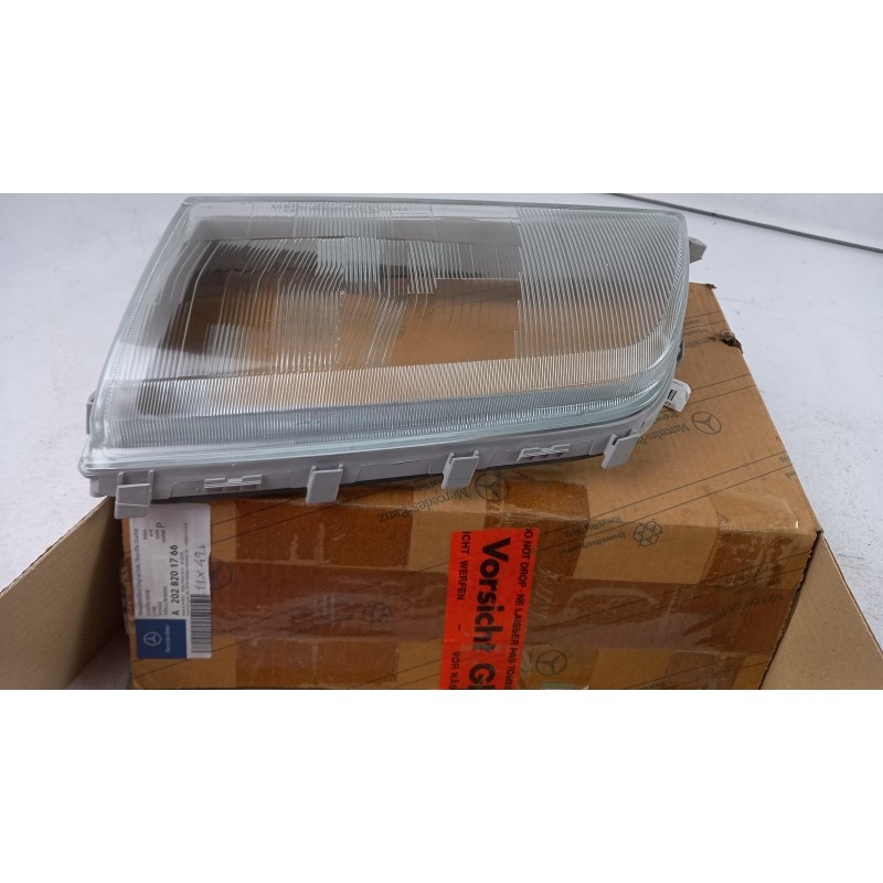 Pièce pour MERCEDES-BENZ - Diffusing Lens, Headlight A2028201766