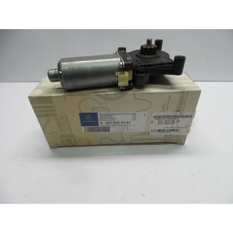 Pièce pour MERCEDES-BENZ - Electric Motor, Window Lift A2028205642