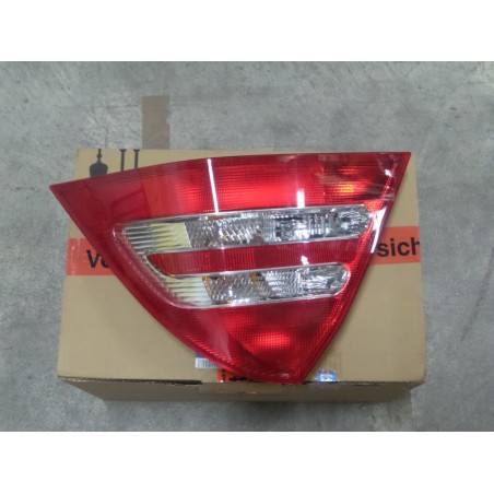 Pièce pour MERCEDES-BENZ - Combination Rearlight A2038200264