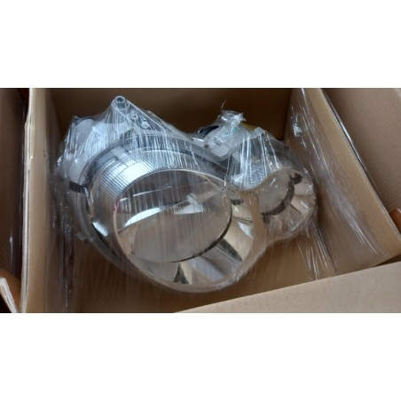 Pièce pour MERCEDES-BENZ - Headlight A2038201259