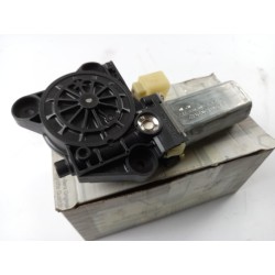 Pièce pour MERCEDES-BENZ - Electric Motor, Window Lift A2038202942
