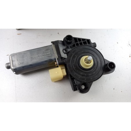 Pièce pour MERCEDES-BENZ - Electric Motor, Window Lift A2038203042