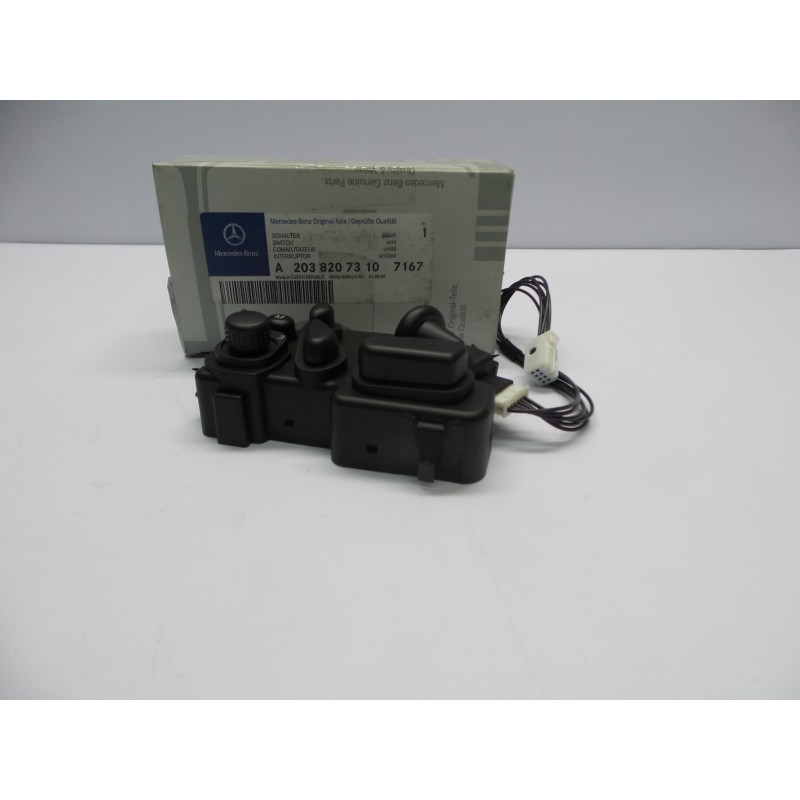 Pièce pour MERCEDES-BENZ - Control, Seat Adjustment A20382073107167