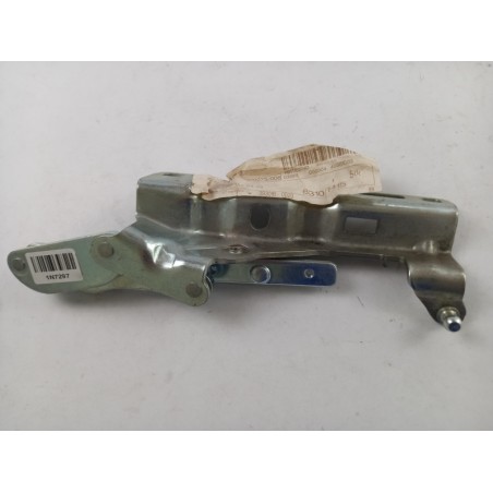 Pièce pour MERCEDES-BENZ - Hinge, Bonnet A2038800428
