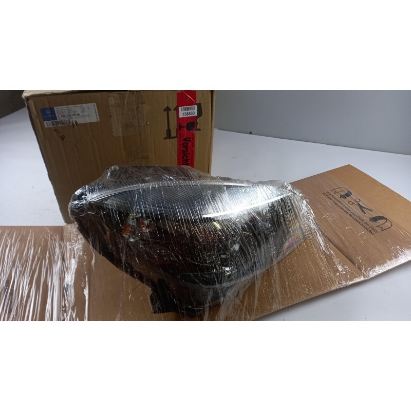 Pièce pour MERCEDES-BENZ - Headlight A2048208559